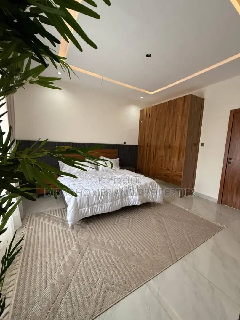 3bdrm Duplex in Eleko for sale in Eleko