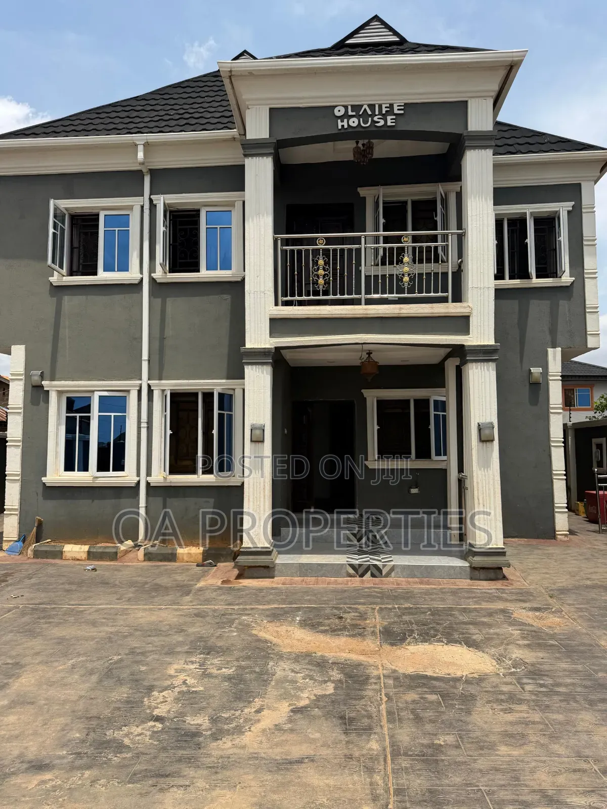 Furnished 5bdrm Duplex in Okebadan Estate, for sale in Ibadan