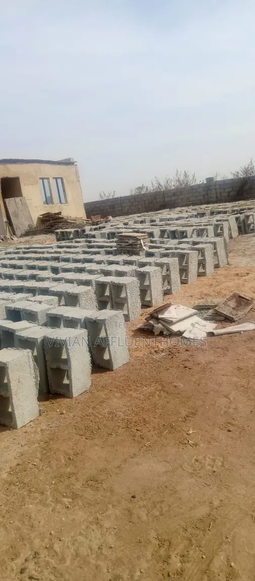 350sqm of Estate Plot: 3 Bedrm Semi-Detached Duplex+Bq -Fcda Approved in Idu Industrial