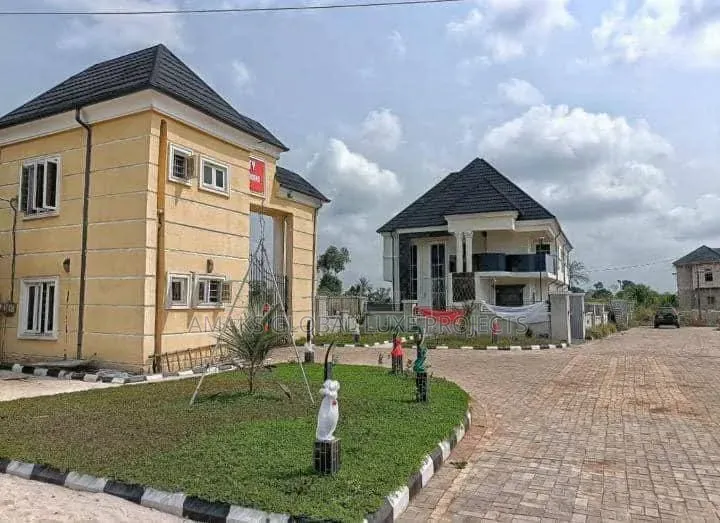 Furnished 3bdrm Duplex in Suncity Parks And, Owerri for sale in Owerri