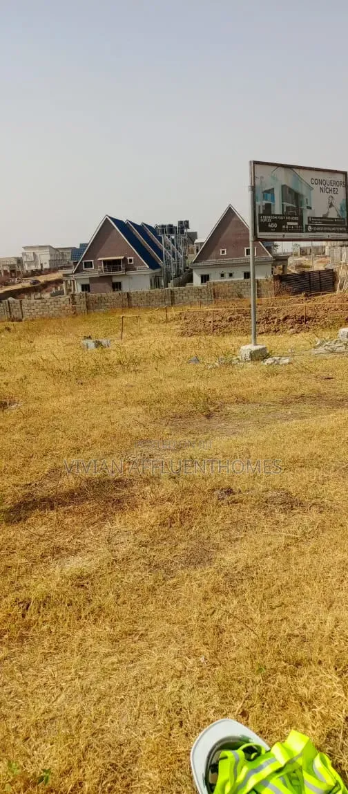 400sqm of Estate Plot:4 Bedroom Fully Detached Duplex+ Bq-Fcda R of O in Sabon Lugbe