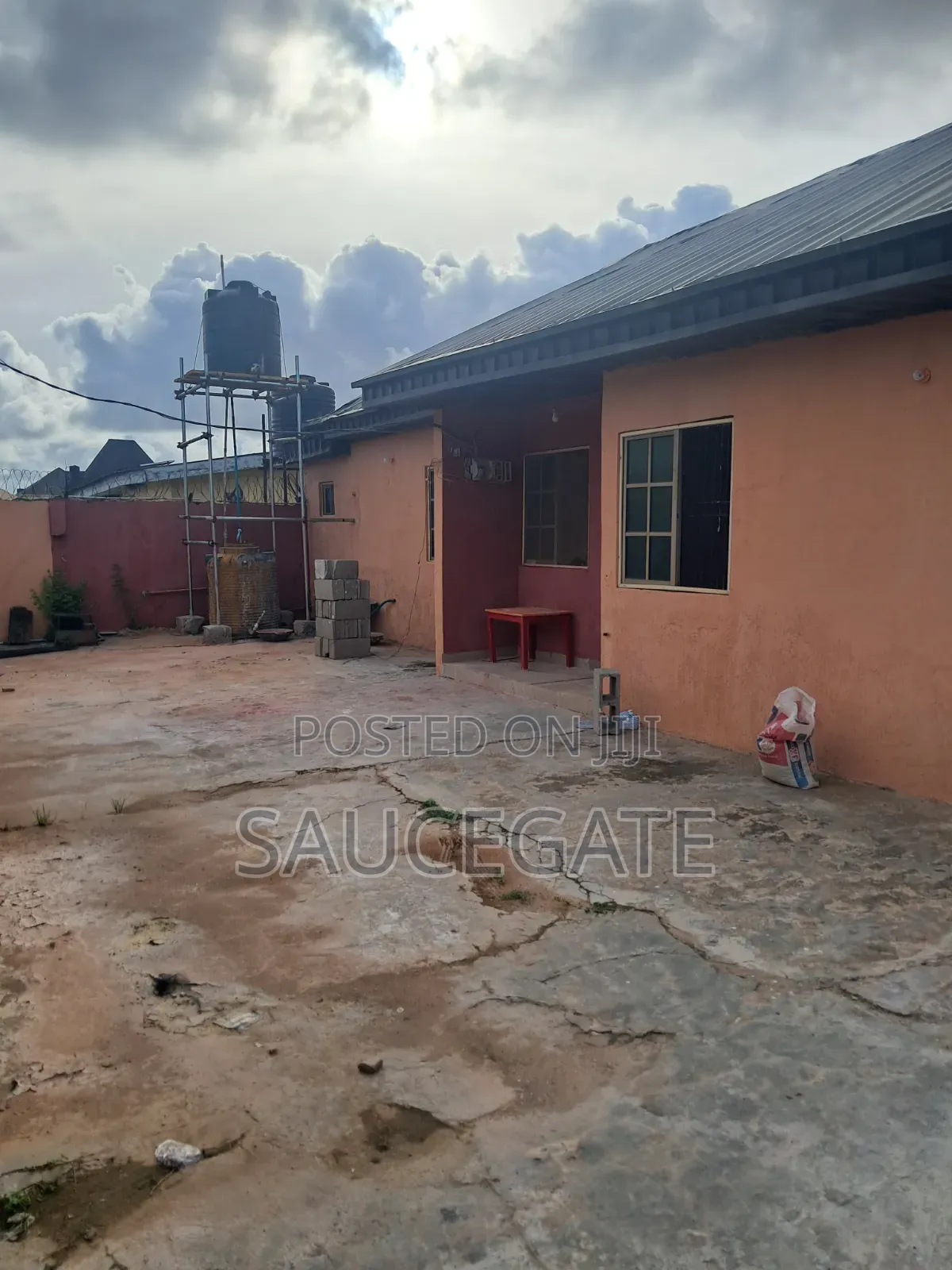 3bdrm Bungalow in Prototype Estate, Satellite Town for rent in Satellite Town