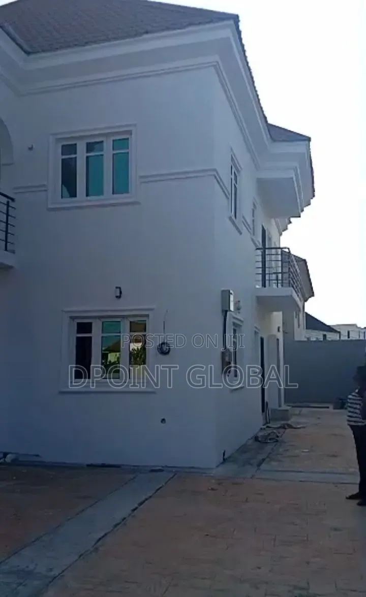 6bdrm Block of Flats in Fidiso Estate, Meiran for sale in Meiran
