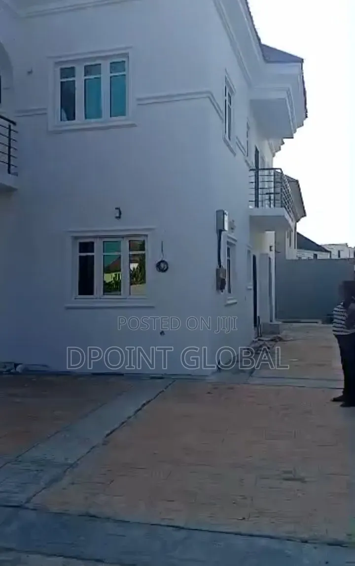 6bdrm Block of Flats in Fidiso Estate, Meiran for sale in Meiran
