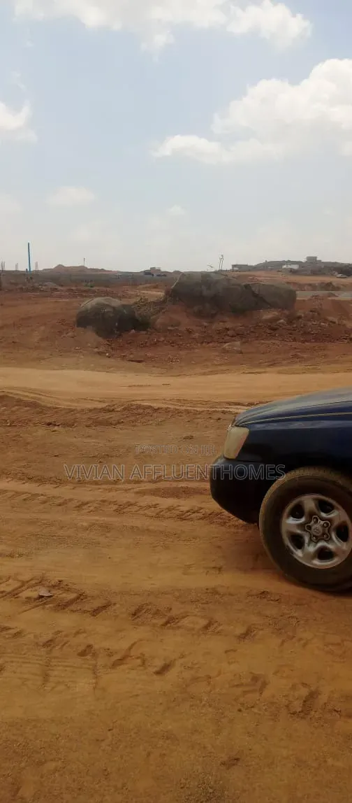 200sqm of Estate Plot for 4 Bedroom Terrace Duplex - Fcda C of O in Katampe Extension