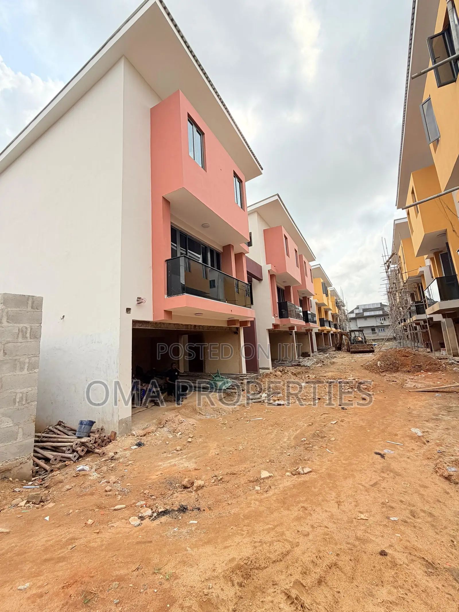 4bdrm House in Adeniyi Jones for sale in Adeniyi Jones