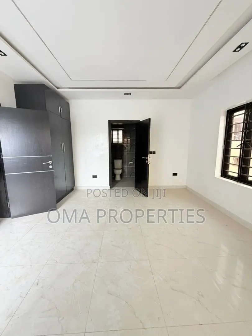4bdrm House in Oko-Oba for sale in Oko-Oba
