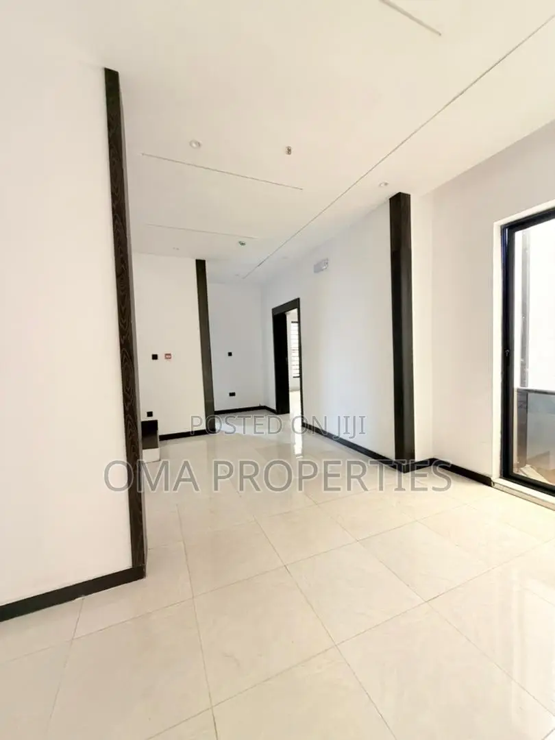 5bdrm House in Magodo for sale in Magodo