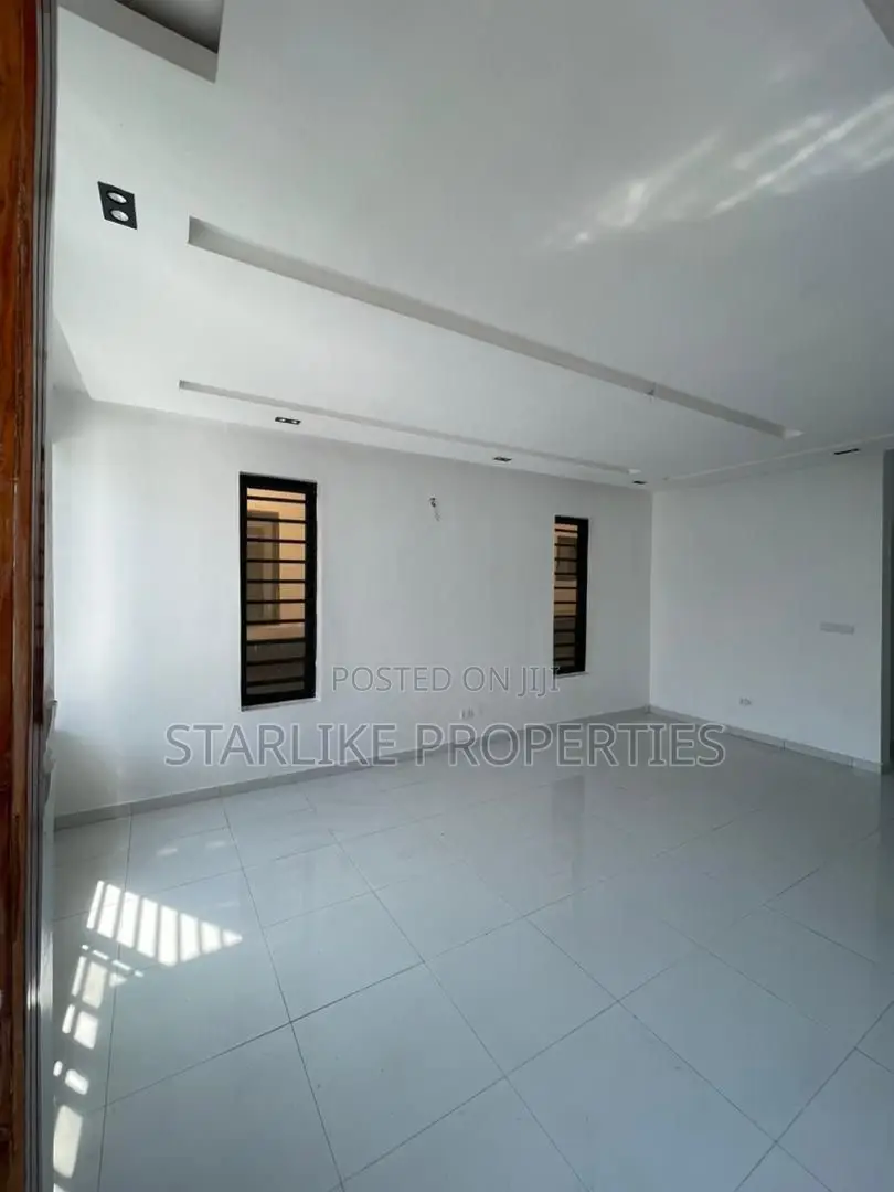 4bdrm House in Lekki Expressway for sale in Lekki Expressway