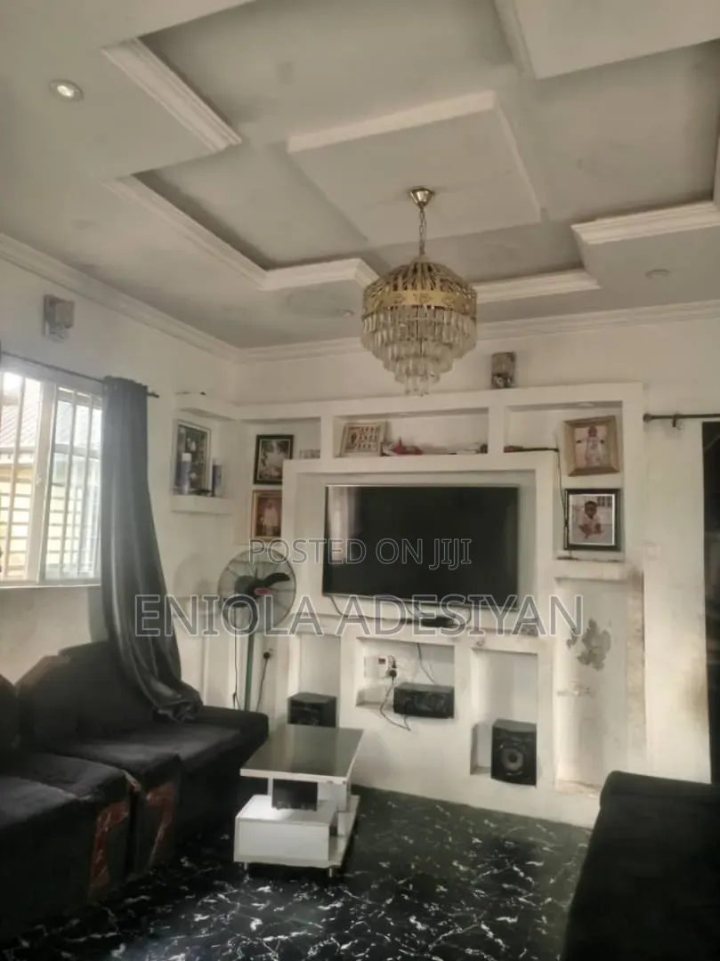 3bdrm Bungalow in Bomoda Oku Dagota, Igbogbo for sale in Igbogbo
