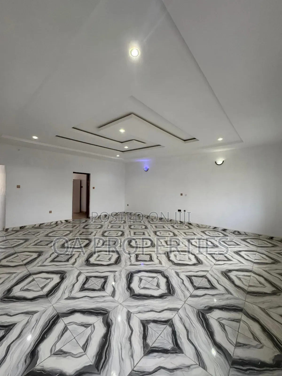 3bdrm Duplex in Okebadan Estate, for rent in Ibadan