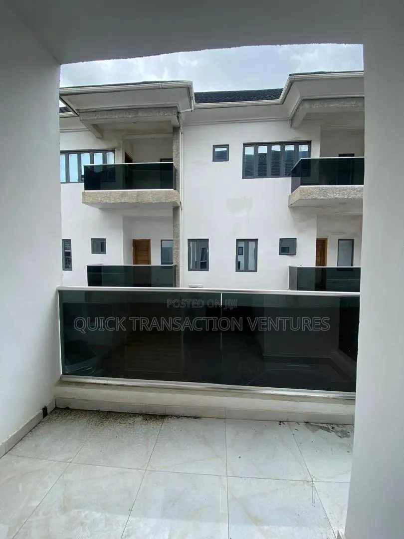 4bdrm Duplex in Ikate for rent in Ikate