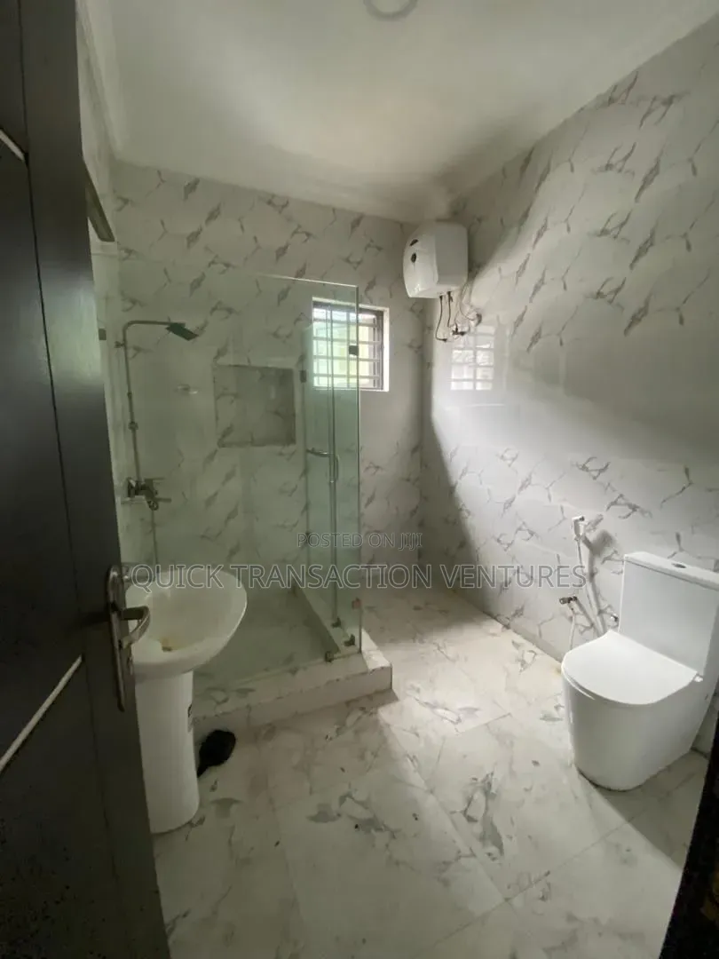 4bdrm Duplex in Ikate for rent in Ikate