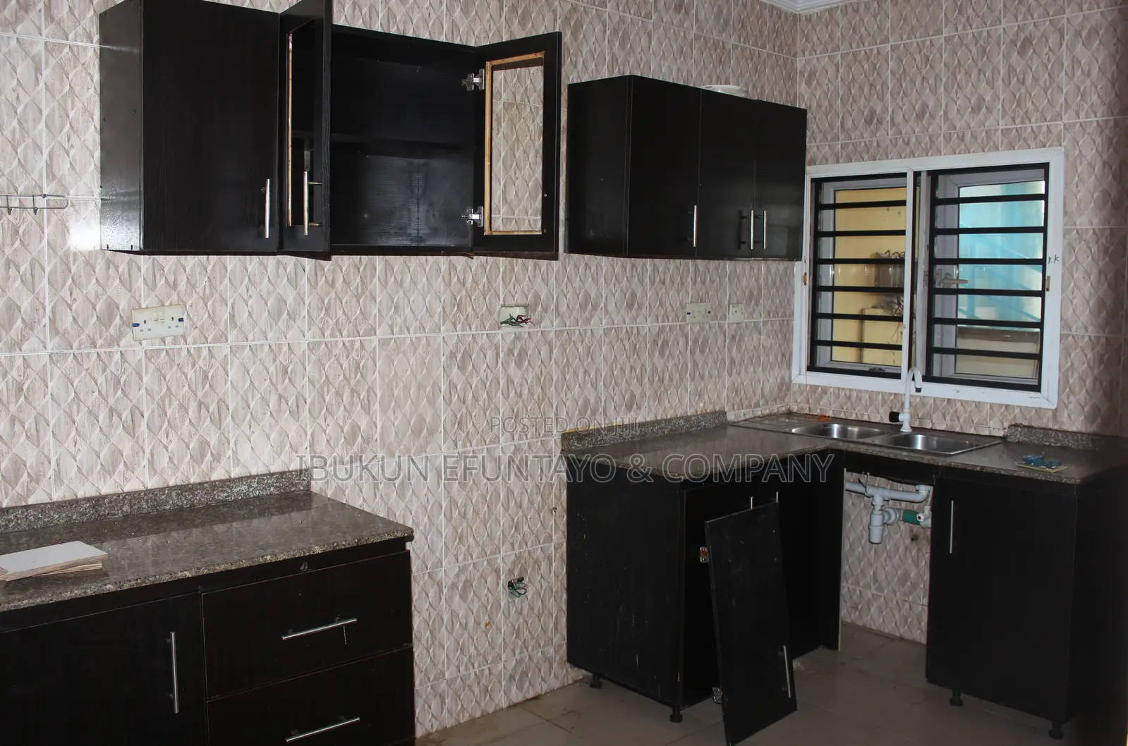 3bdrm Apartment in Fidiso Estate, Sangotedo for rent in Sangotedo