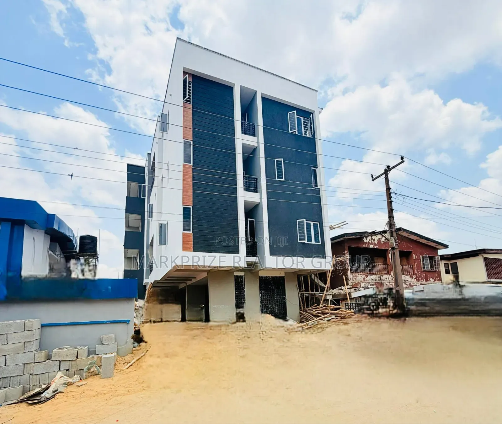 2bdrm Apartment in Allen Ikeja for sale in Allen Avenue