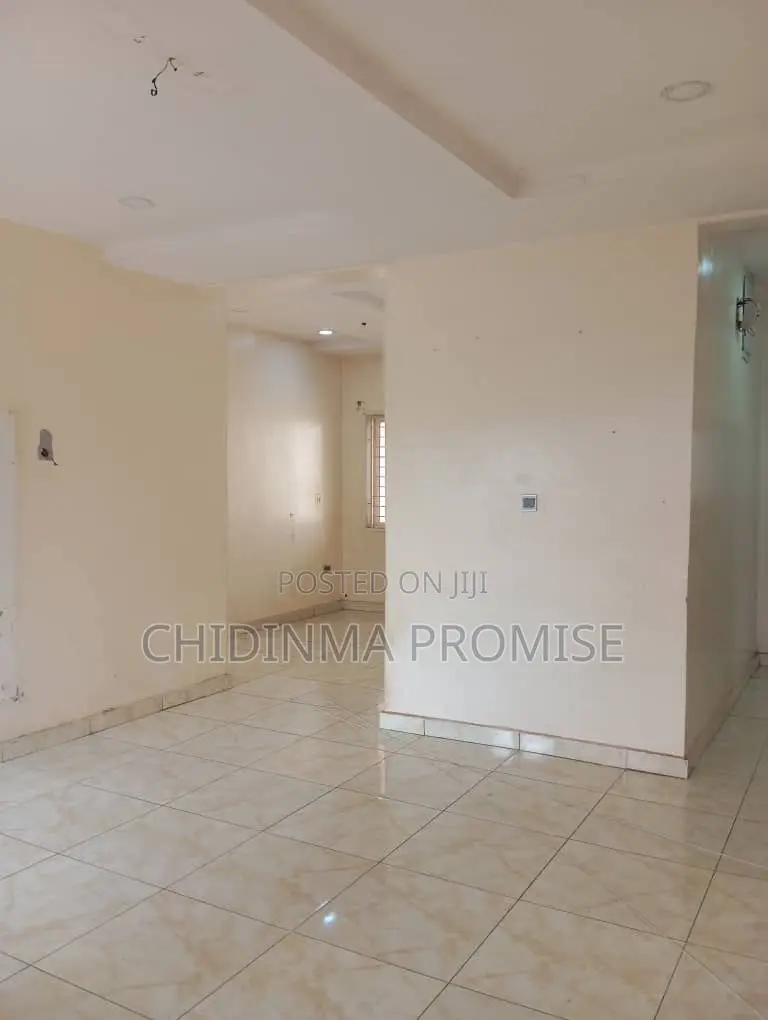 2bdrm Block of Flats in Durumi for rent in Durumi