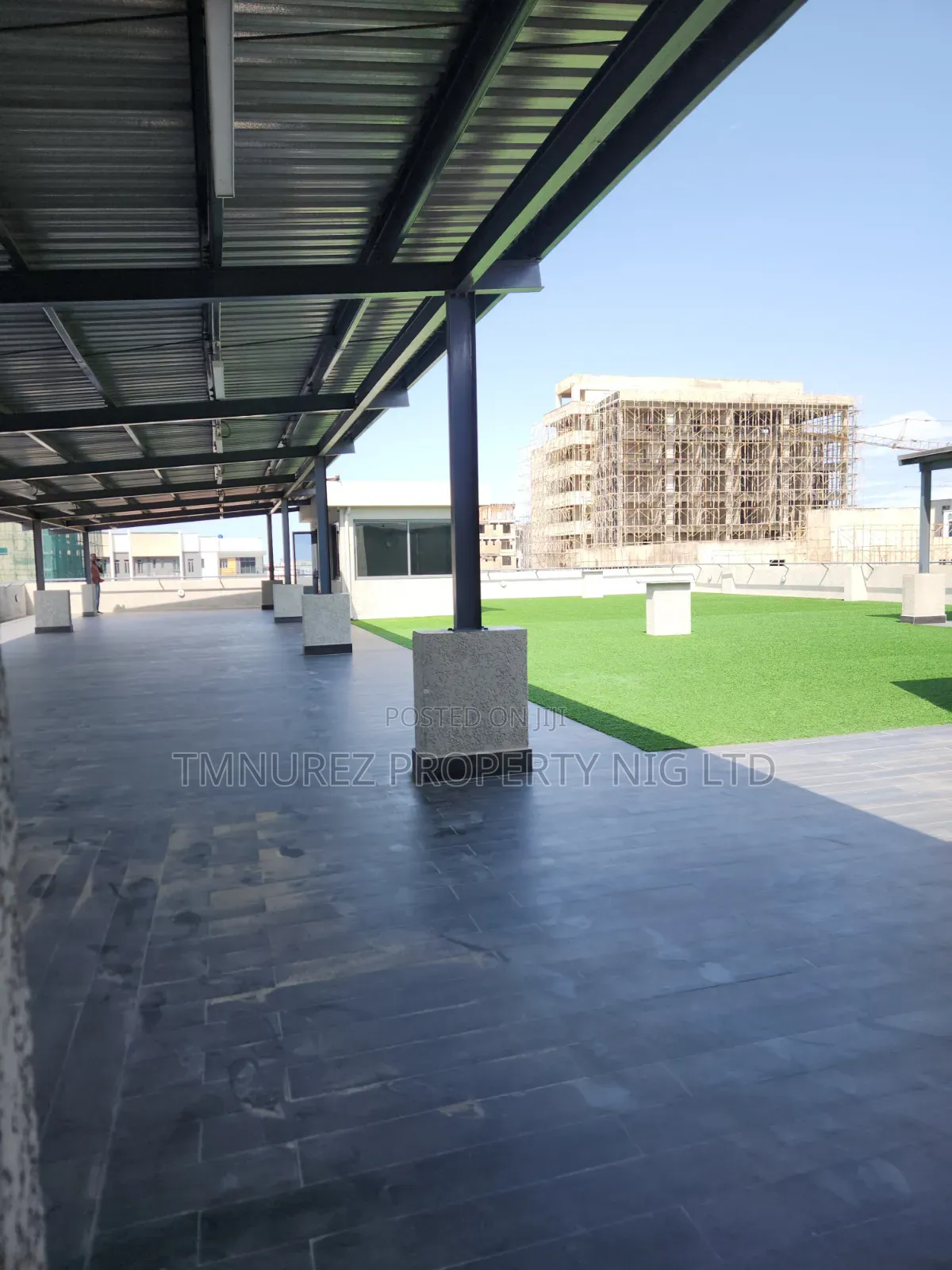 Rooftop Open Space For Rent Lekki Phase1 in Lekki Phase 1