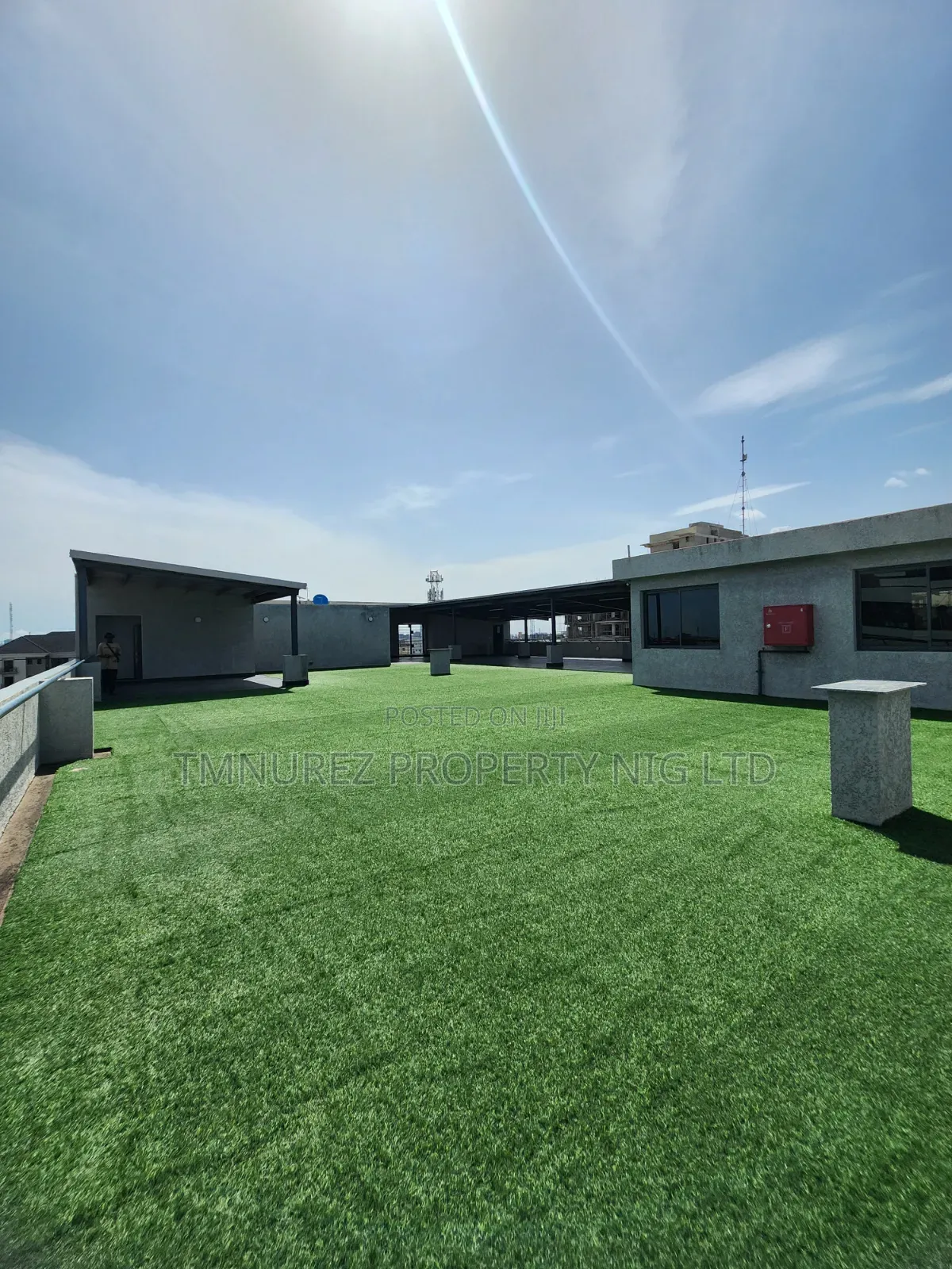 Rooftop Open Space For Rent Lekki Phase1 in Lekki Phase 1