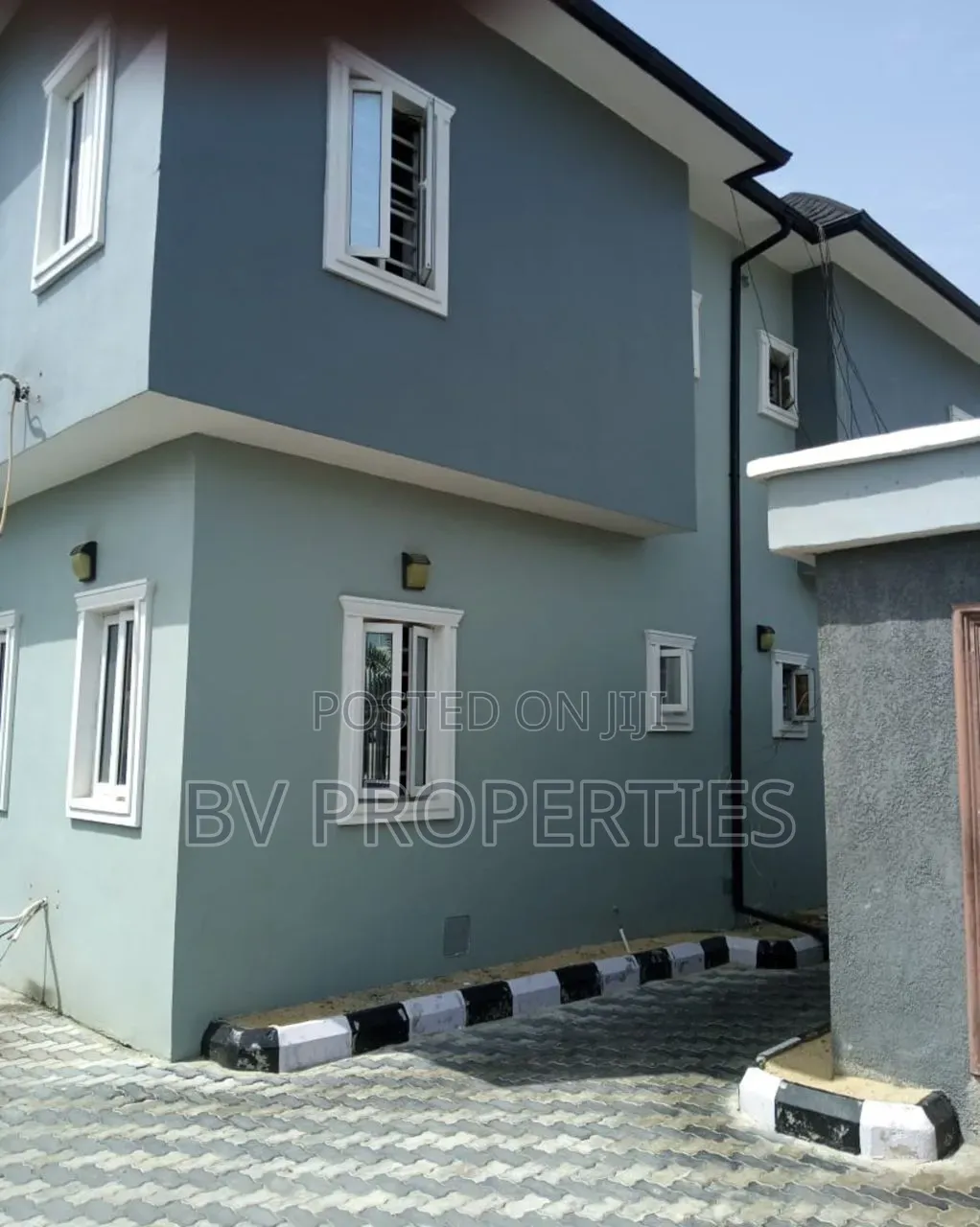 2bdrm Apartment in Lekki Phase 2 for rent in Lekki Phase 2