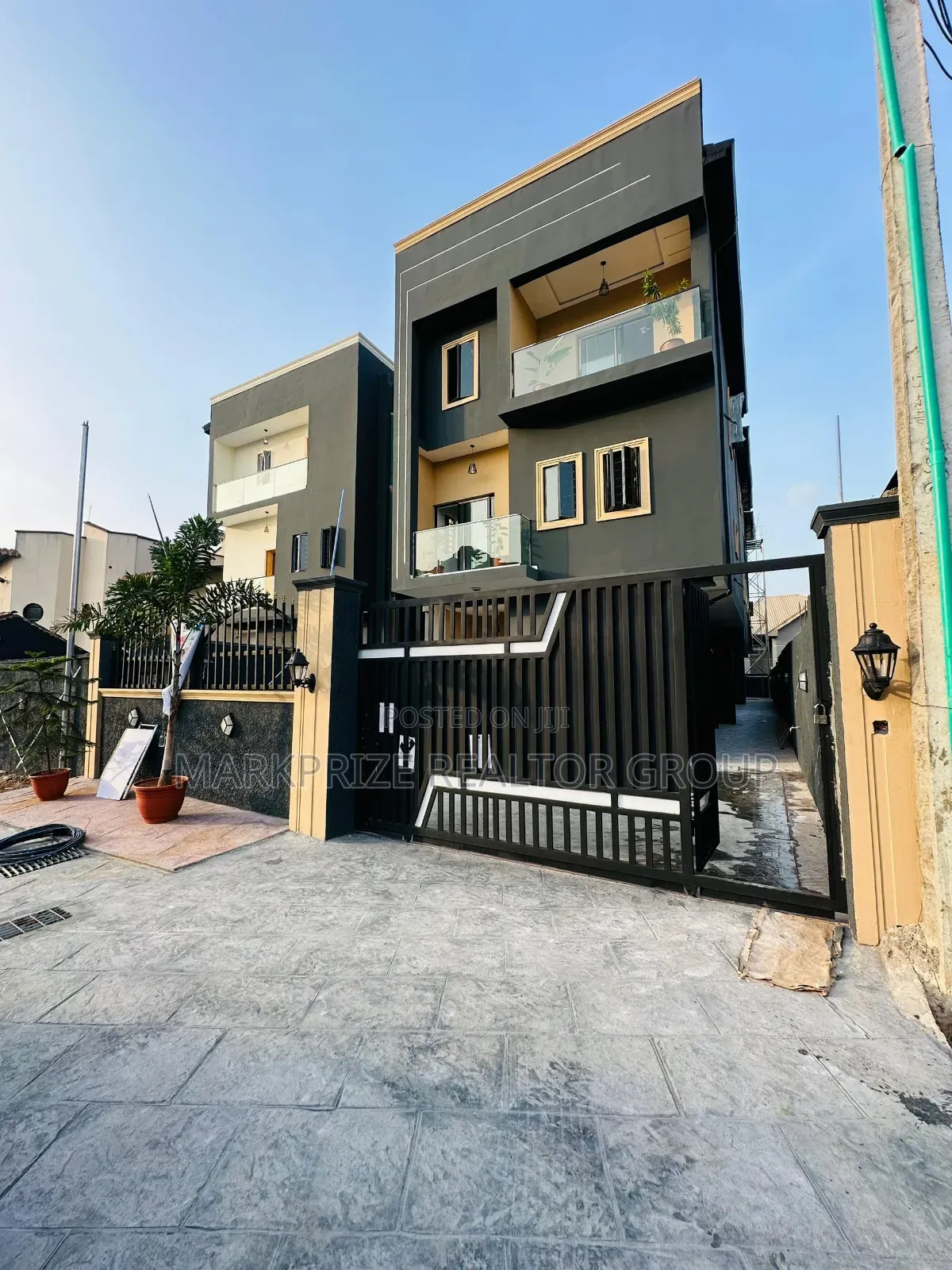 Furnished 5bdrm Duplex in Magodo Gra Phase 2 for sale in GRA Phase 2 Shangisha