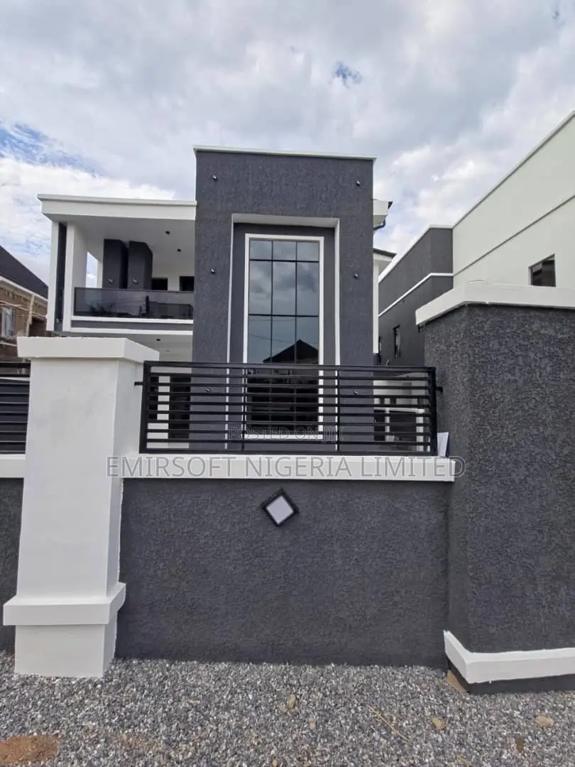 Furnished 4bdrm Duplex in Akobo for sale in Akobo