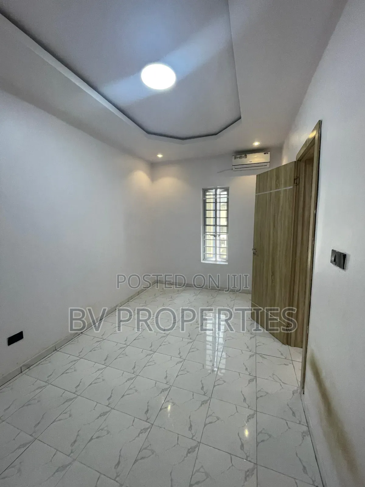 Mini Flat in Alpha Beach Road, Lekki Phase 2 for rent in Lekki Phase 2