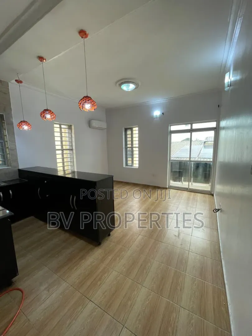 Mini Flat in Alpha Beach Road, Lekki Phase 2 for rent in Lekki Phase 2