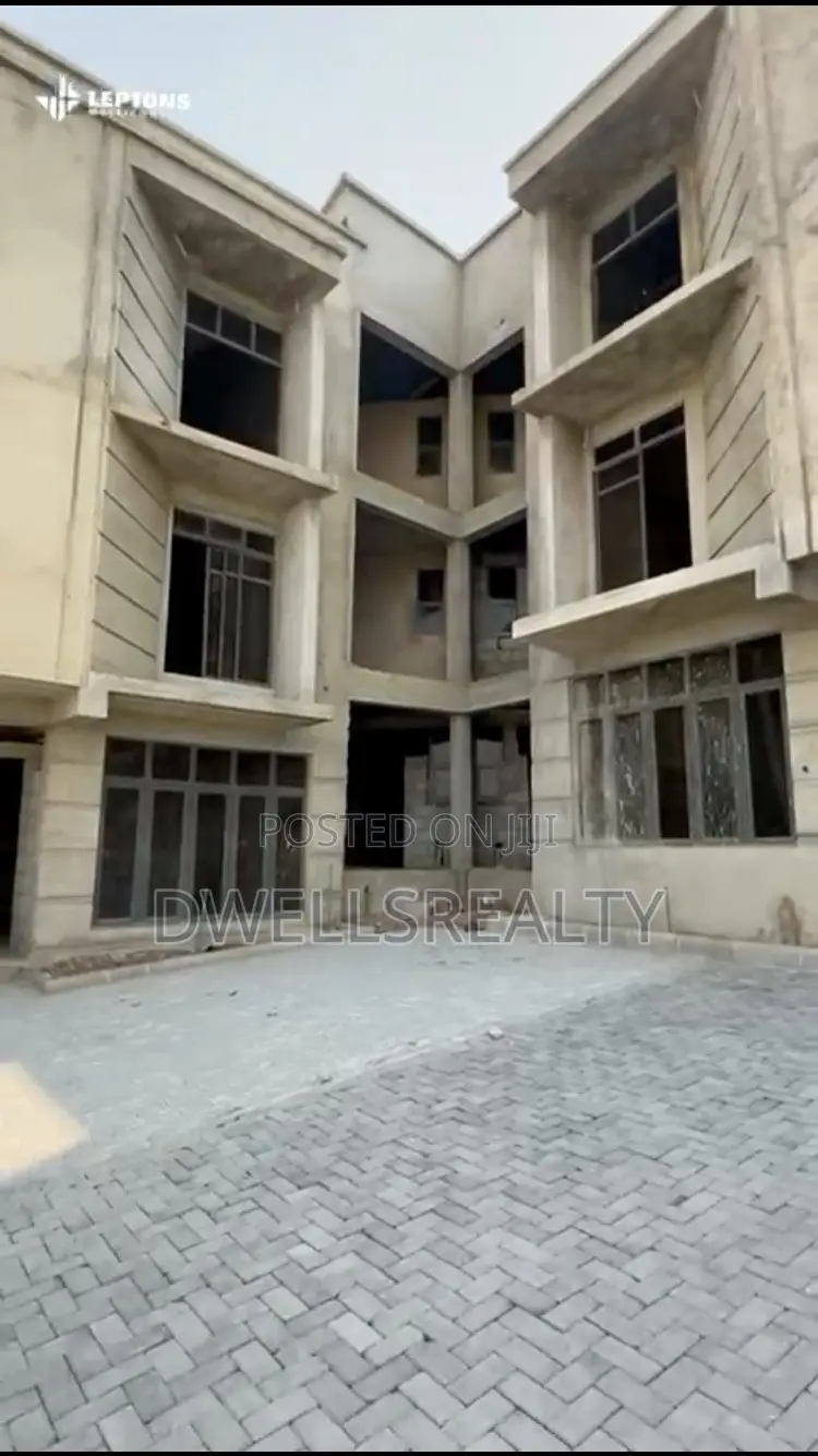 4bdrm Duplex in Planet 1021 By, Life Camp for sale in Life Camp
