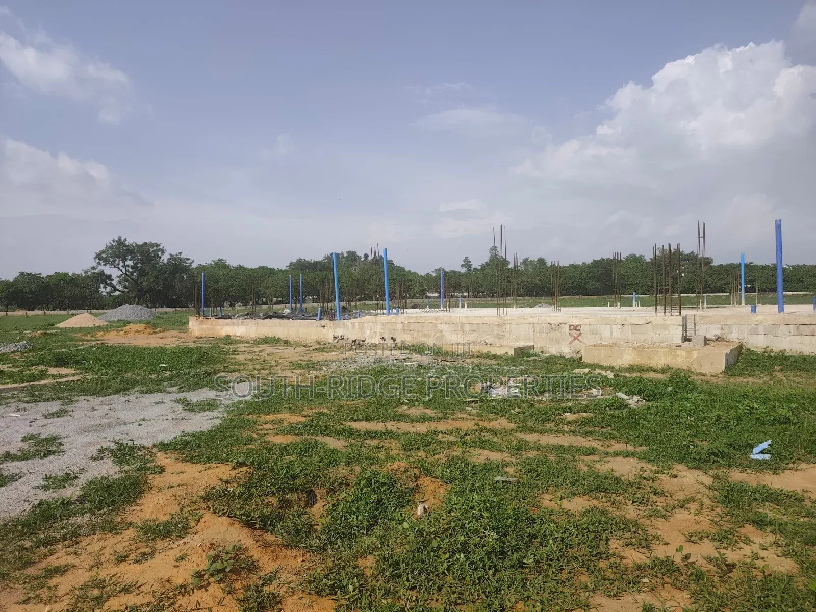 5.76 Residential (First Plot) on the Apo Dutse-Gaduwa Express in Gaduwa