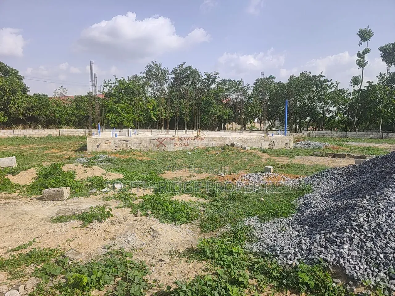 5.76 Residential (First Plot) on the Apo Dutse-Gaduwa Express in Gaduwa