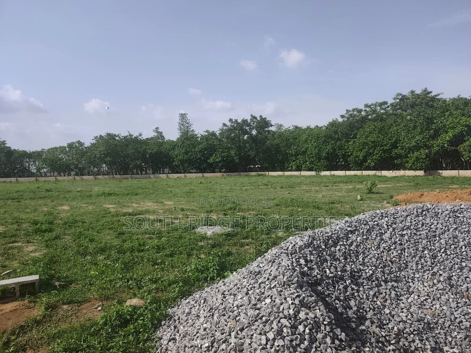 5.76 Residential (First Plot) on the Apo Dutse-Gaduwa Express in Gaduwa