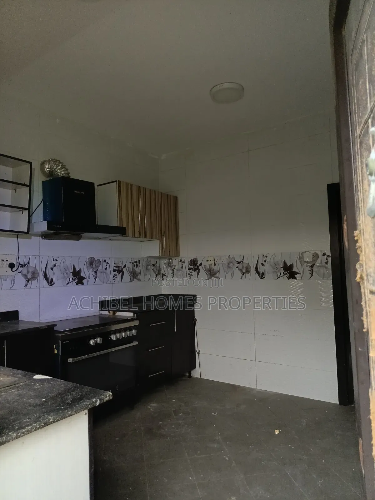 3bdrm Duplex in Ikate for rent in Ikate