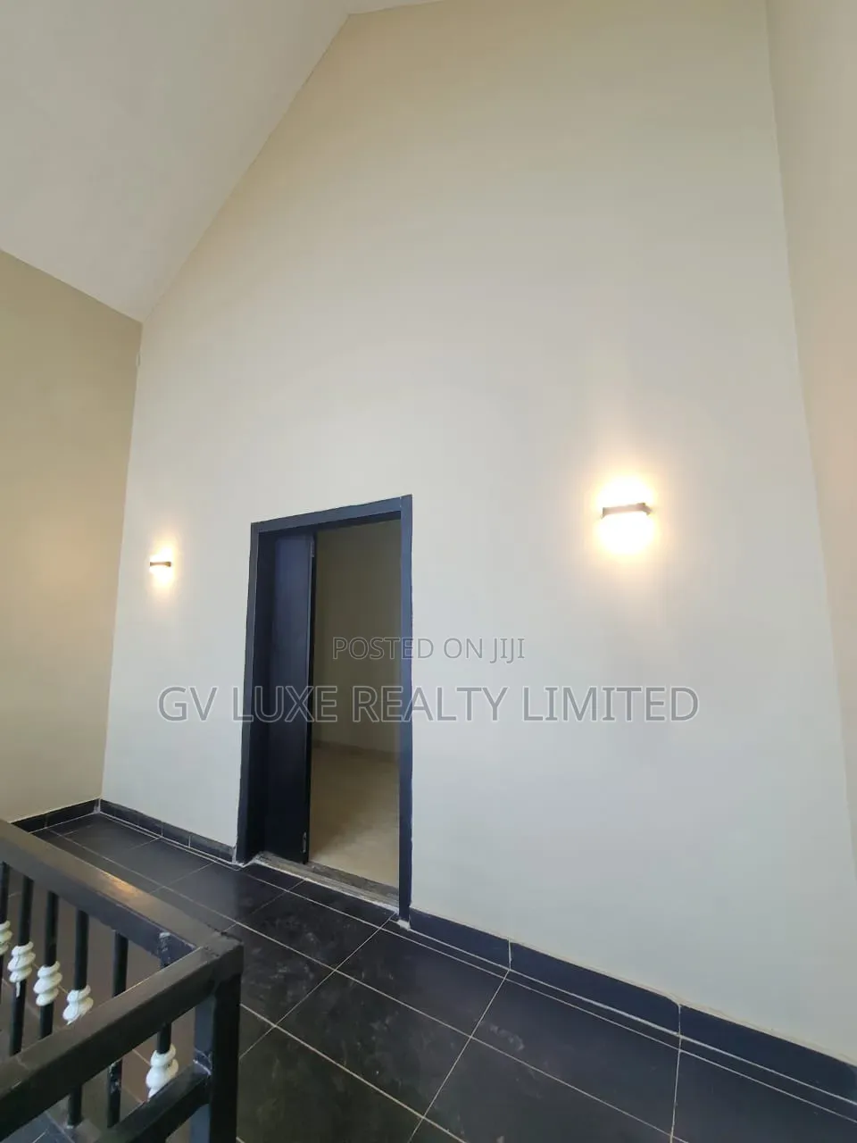 5bdrm Apartment in Lekki 1 for rent in Lekki Phase 1