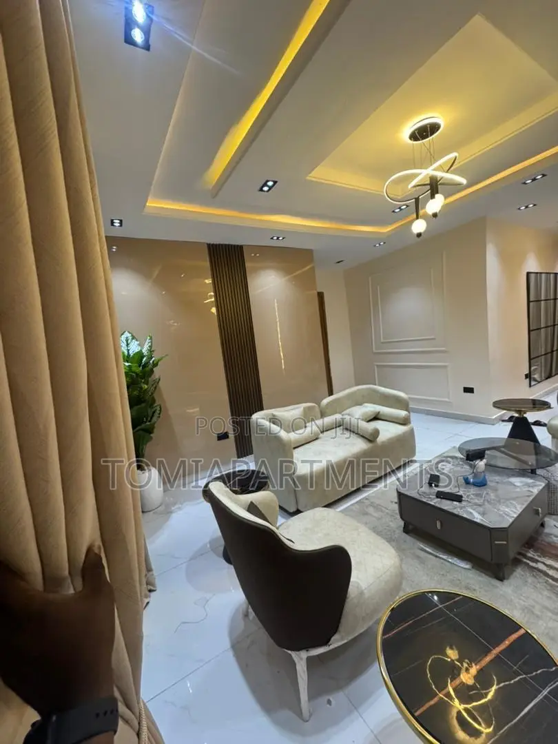 Beautiful 3 Bedroom Shortlet in Maryland, Ikeja in Maryland