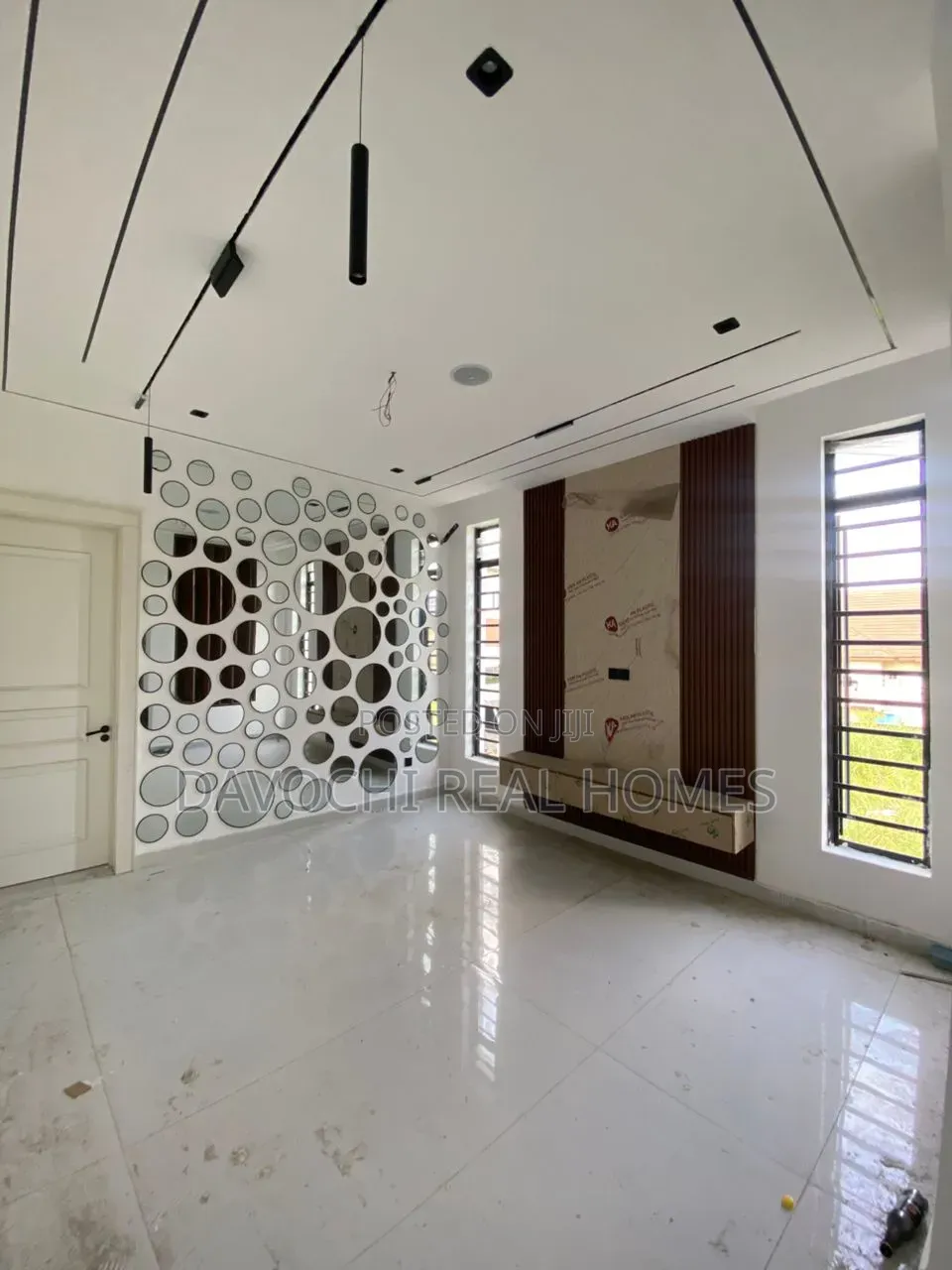 5bdrm Duplex in Ikate for sale in Ikate
