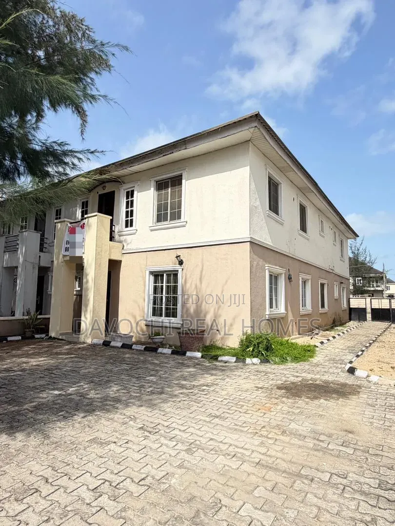 4bdrm Duplex in Ikota for sale in Ikota