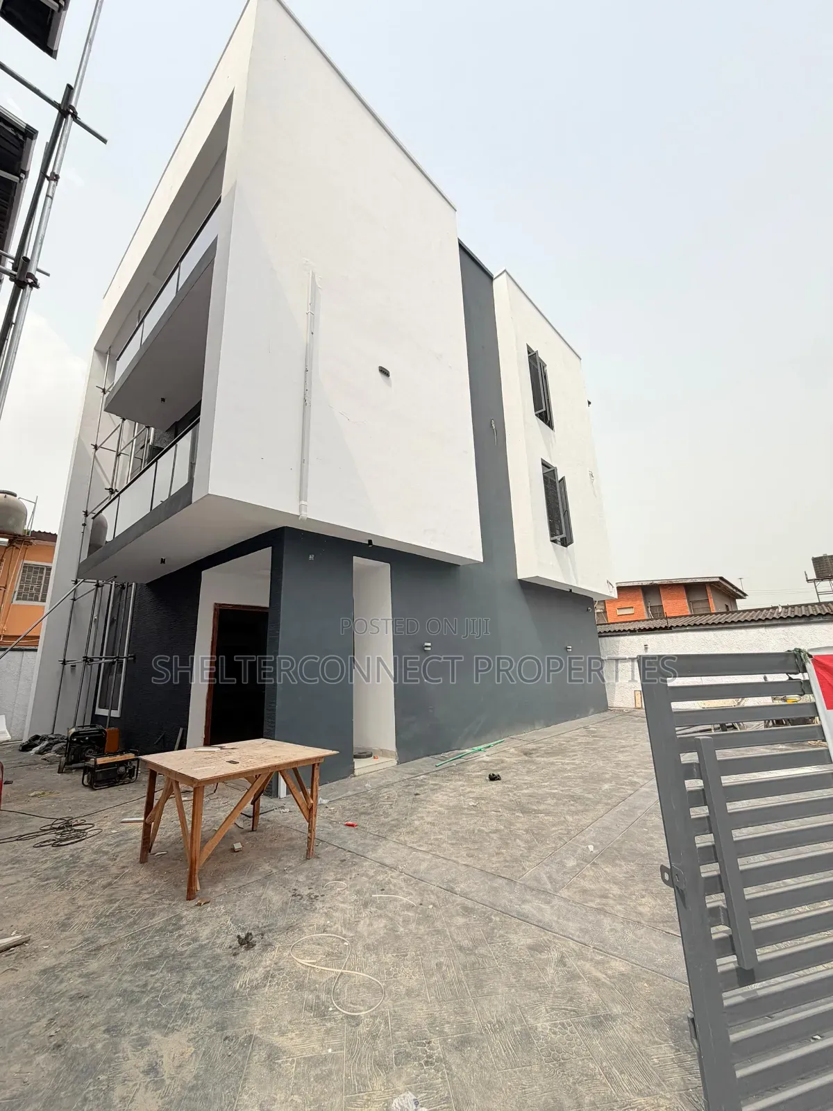 5bdrm Duplex in Adeniyi Jones for sale in Adeniyi Jones