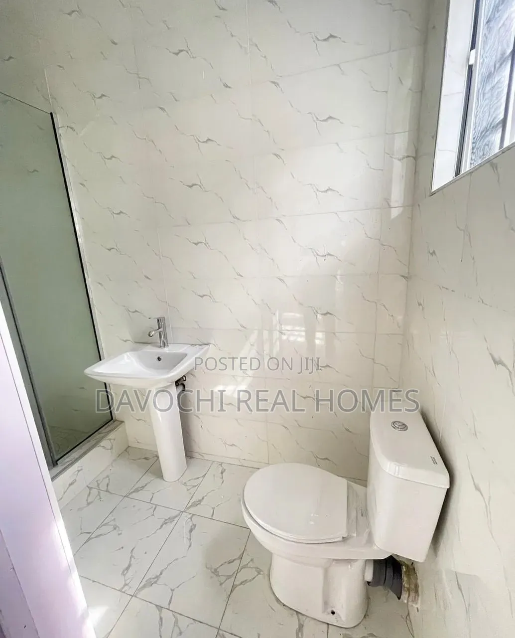 4bdrm Duplex in Lekki Phase 1 for sale in Lekki Phase 1