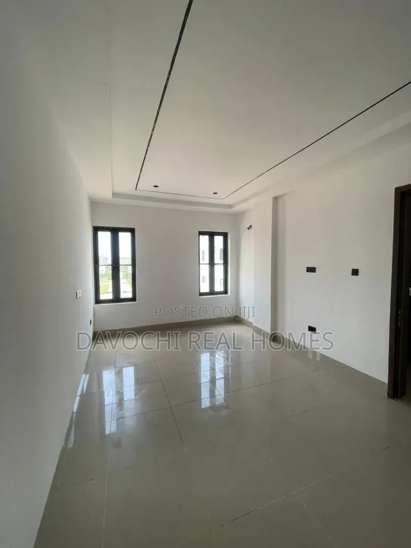 2bdrm Apartment in Ikate for sale in Ikate