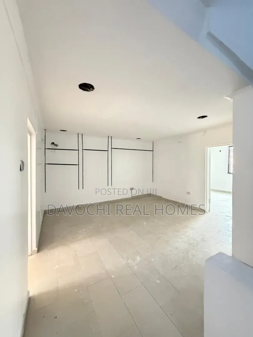 4bdrm Duplex in Lekki Phase 1 for sale in Lekki Phase 1