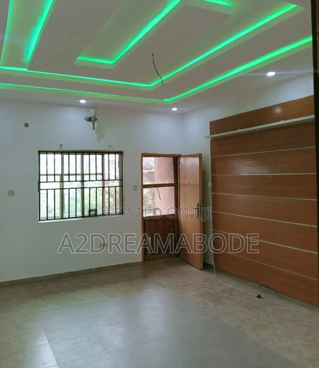 3bdrm Apartment in Magodo Phase 1 for rent in GRA Phase 1