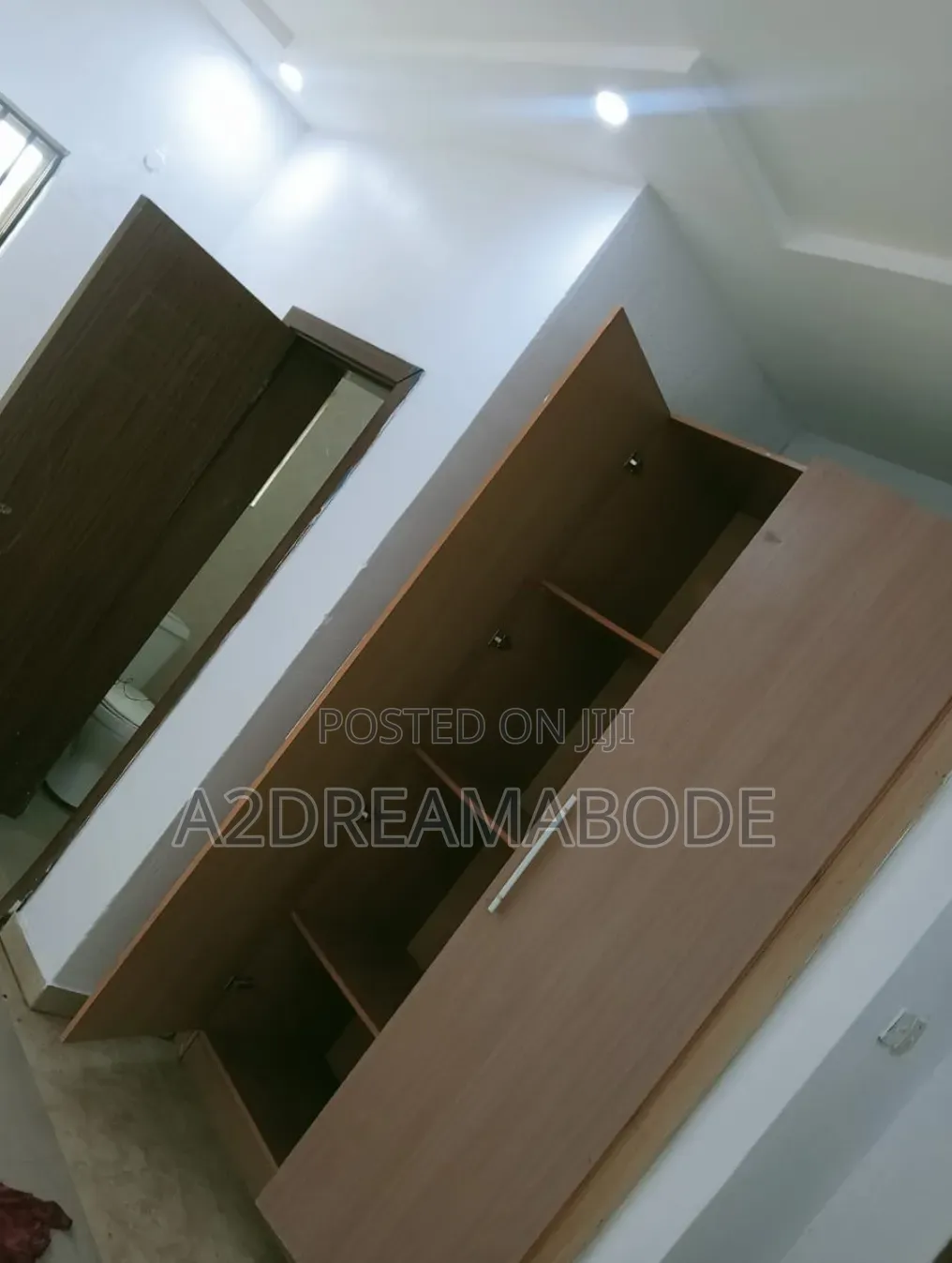 3bdrm Apartment in Magodo Phase 1 for rent in GRA Phase 1