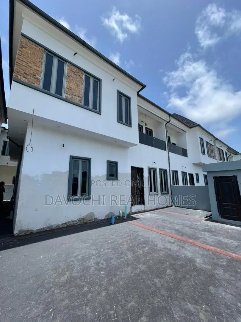 4bdrm Duplex in Lekki Phase 1 for sale in Lekki Phase 1