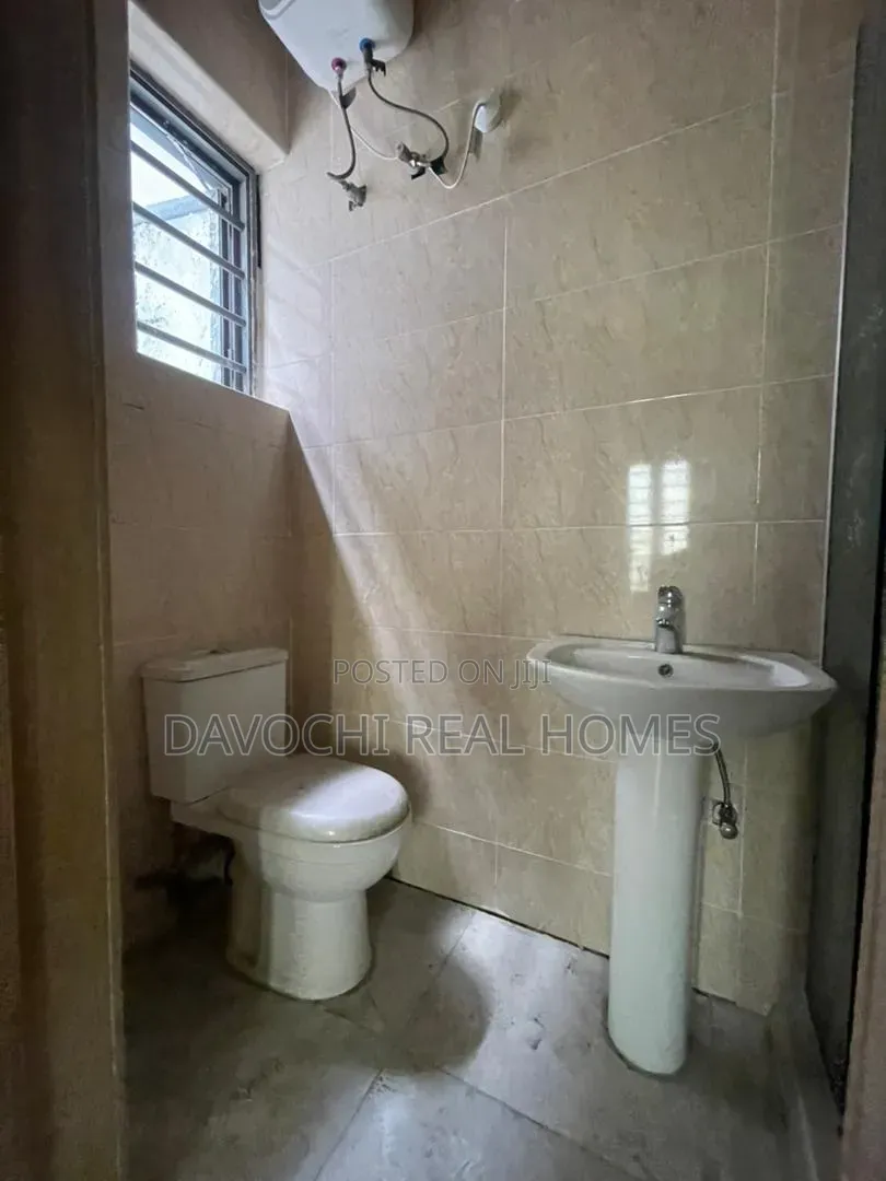 4bdrm Duplex in Lekki Phase 1 for sale in Lekki Phase 1