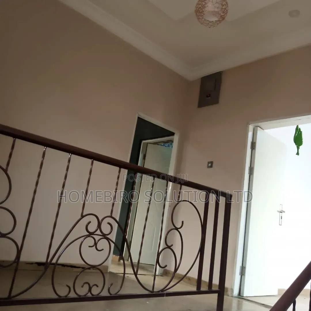 Furnished 3bdrm Duplex in Alalubosa Gra for rent in Alalubosa