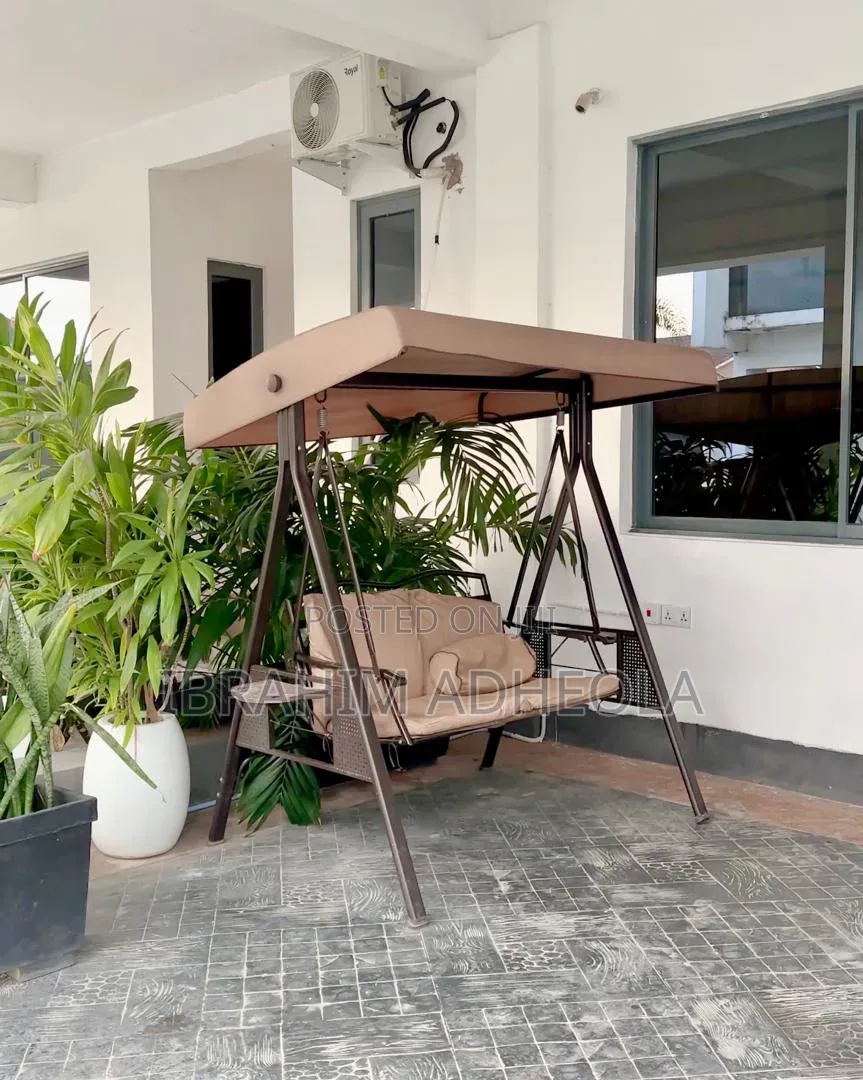 4bdrm Townhouse/Terrace in Ologolo for sale in Ologolo