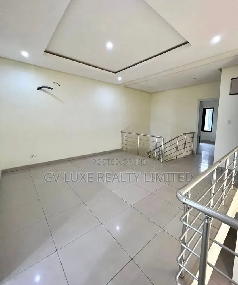 3bdrm Maisonette in Ikate for rent in Ikate-Elegushi