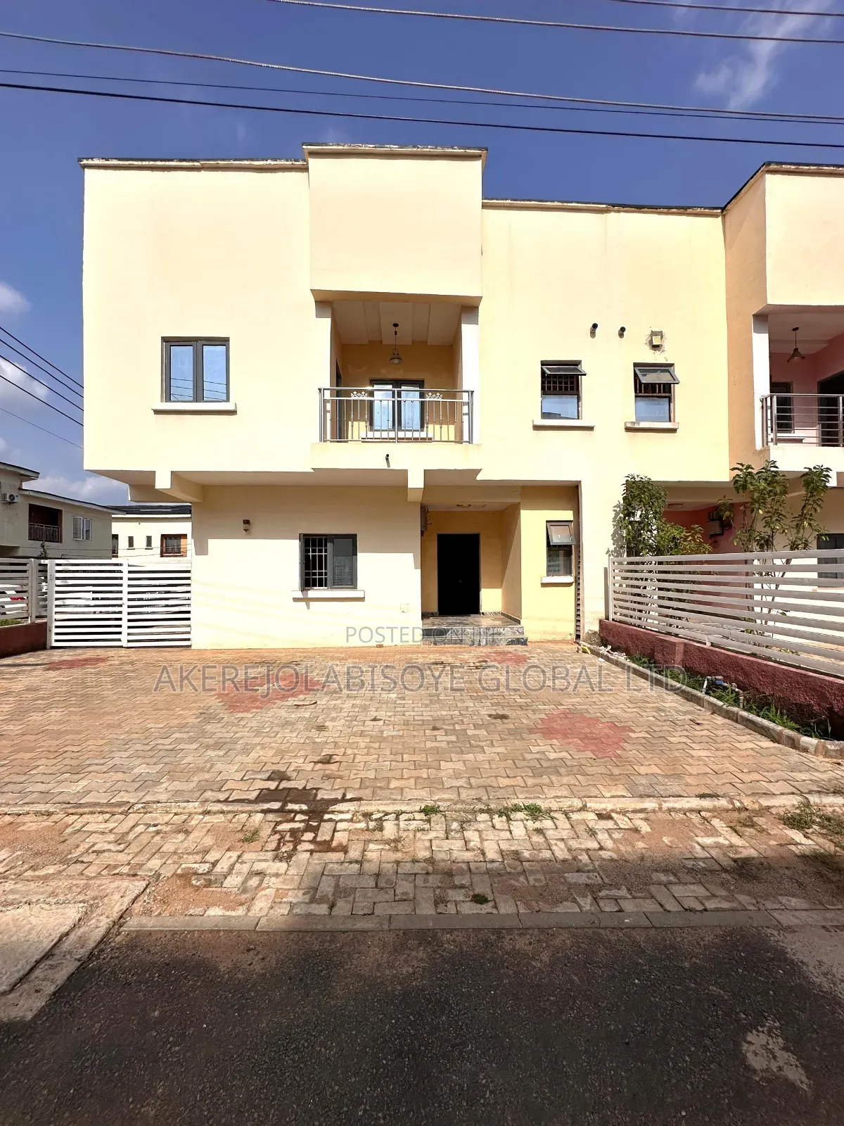Well Finished 4bedroom Semi Detached Duplex With Bq in Life Camp
