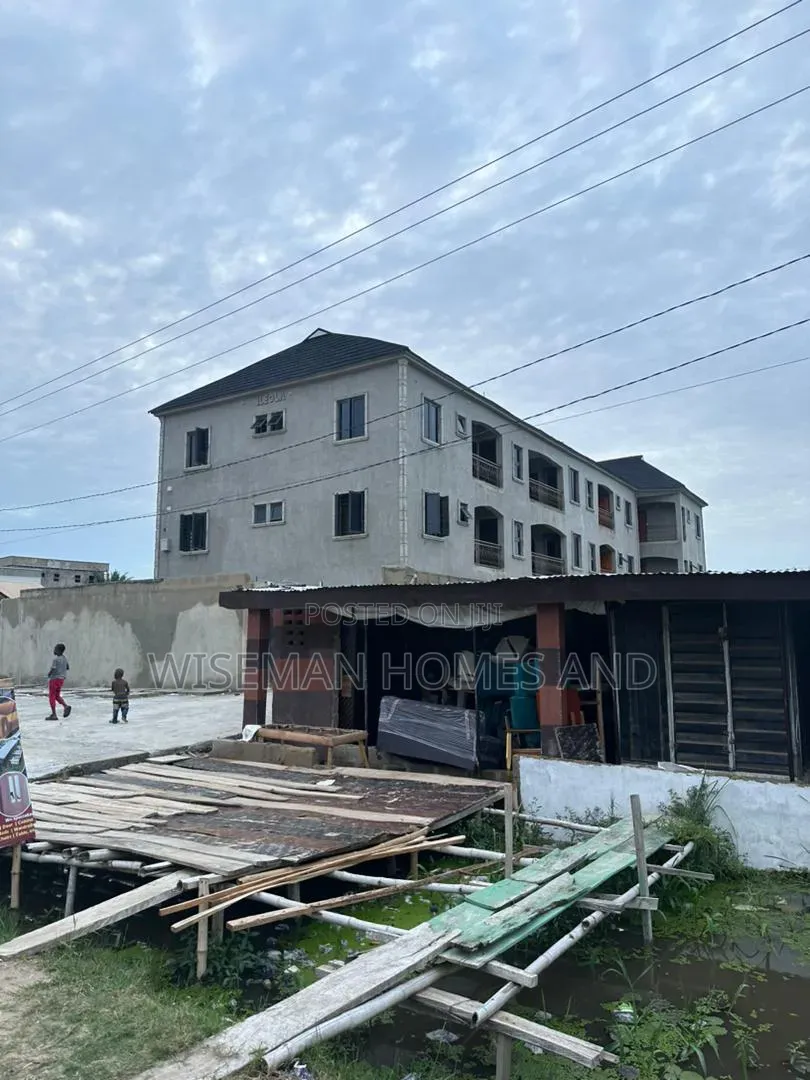 2bdrm Apartment in Ogombo Road Ajah for rent in Ogombo