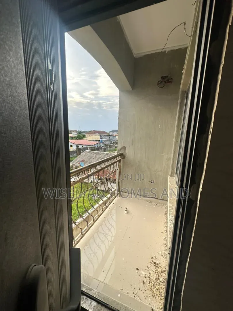 2bdrm Apartment in Ogombo Road Ajah for rent in Ogombo
